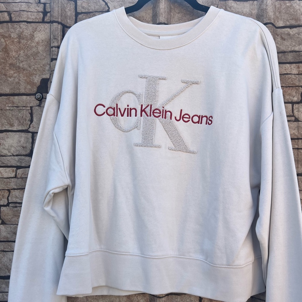 Calvin Klein Women's Cream Logo Sweater